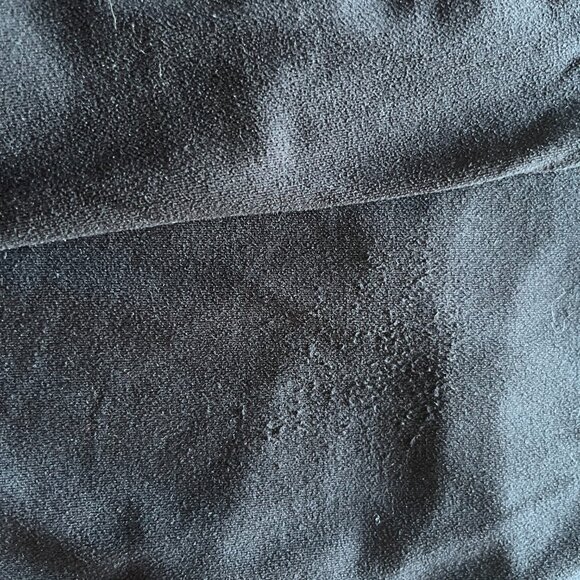 Mountain Hardwear Women's Long Sleeve Black T with hood Size Medium - Picture 11 of 11